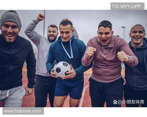 《足球巨星原声球场之旅：亲历传奇球员的赛场激情与荣耀》