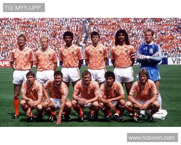 荷兰足球队历届球星排名分析 盘点最具影响力的10大传奇球员